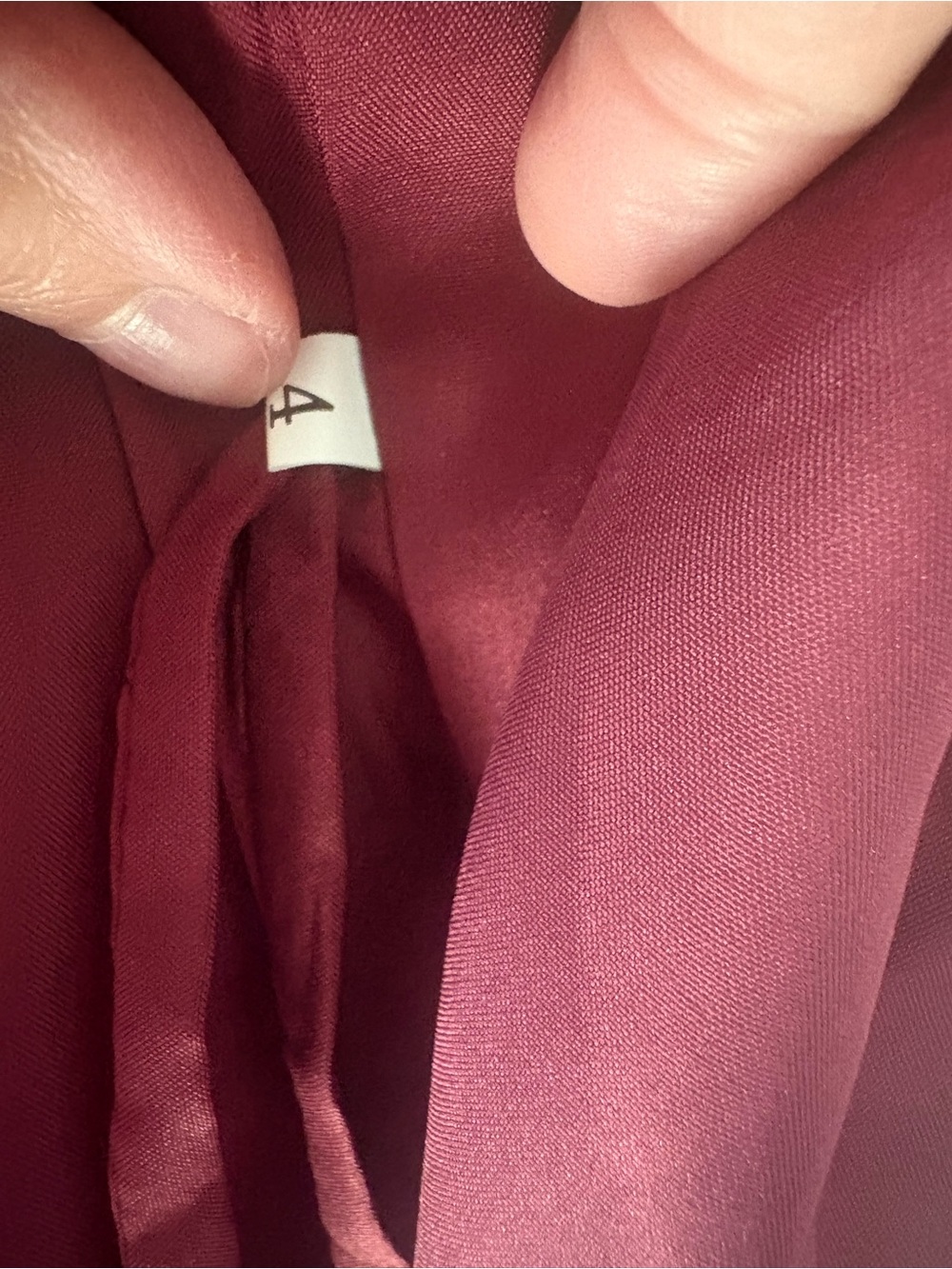 Elegant Burgundy Evening Dress with Draped Ruffle and Brooch - Picture 5 of 6